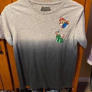 Mario youth XL shirt